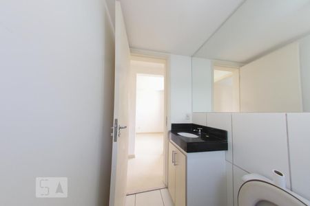 Apartamento à venda com 43m², 2 quartos e 1 vaga Apartamento à venda com 43m², 2 quartos e 1 vagaBanheiro