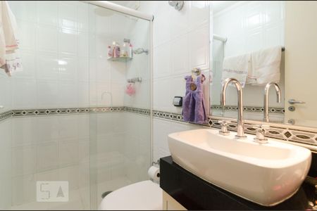 Apartamento à venda com 97m², 2 quartos e 1 vaga Apartamento à venda com 97m², 2 quartos e 1 vagaBanheiro da Suíte