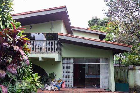 Casa à venda com 466m², 6 quartos e 5 vagas Casa à venda com 466m², 6 quartos e 5 vagasFachada