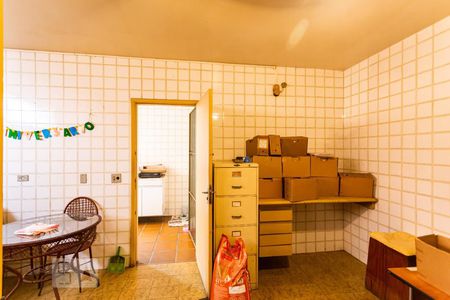 Casa à venda com 466m², 6 quartos e 5 vagas Casa à venda com 466m², 6 quartos e 5 vagasCozinha