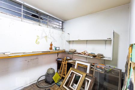 Casa à venda com 466m², 6 quartos e 5 vagas Casa à venda com 466m², 6 quartos e 5 vagasQuarto de Serviço