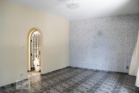 SALA de casa à venda com 3 quartos, 200m² em Vila Santa Maria, São Paulo