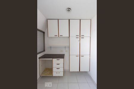 Apartamento à venda com 60m², 2 quartos e 1 vagaÁrea de Serviço