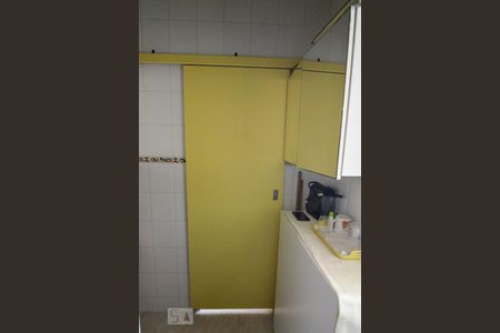 Apartamento à venda com 58m², 2 quartos e sem vagaCozinha