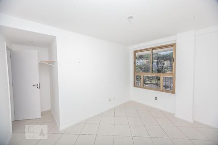 Quarto de apartamento para alugar com 1 quarto, 60m² em Centro, Niterói