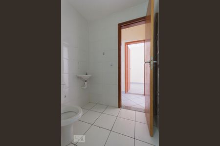 Banheiro de apartamento para alugar com 1 quarto, 50m² em Taquara, Rio de Janeiro
