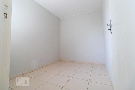 Quarto 2 de casa para alugar com 3 quartos, 80m² em Samambaia Sul, Brasília