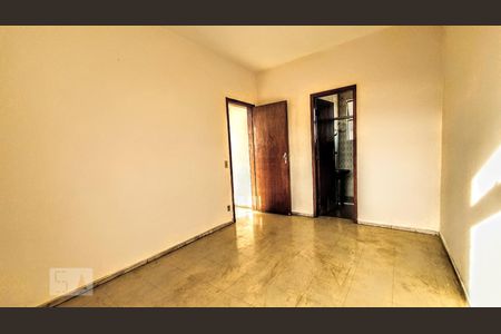 Sala de apartamento para alugar com 1 quarto, 40m² em Floresta, Belo Horizonte