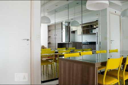 Sala de apartamento à venda com 2 quartos, 67m² em Novo Mundo, Curitiba