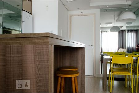 Sala de apartamento à venda com 2 quartos, 67m² em Novo Mundo, Curitiba