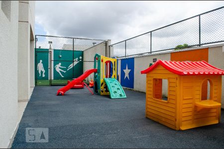 Apartamento à venda com 67m², 2 quartos e 1 vaga Apartamento à venda com 67m², 2 quartos e 1 vagaÁrea Comum - Playground