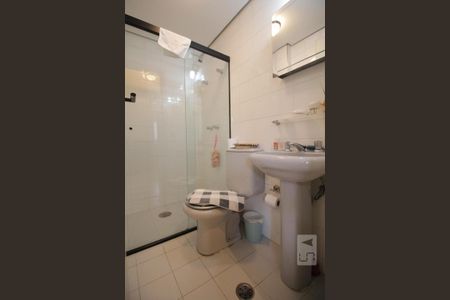 Banheiro de apartamento para alugar com 2 quartos, 65m² em Vila Andrade, São Paulo