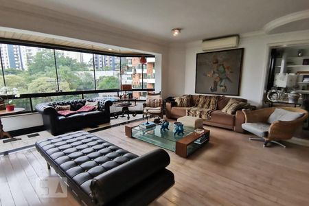 Sala de Estar de apartamento para alugar com 3 quartos, 230m² em Vila Suzana, São Paulo