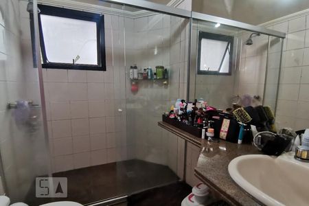 Apartamento para alugar com 230m², 3 quartos e 4 vagas Apartamento para alugar com 230m², 3 quartos e 4 vagasDetalhe do Banheiro da Suíte