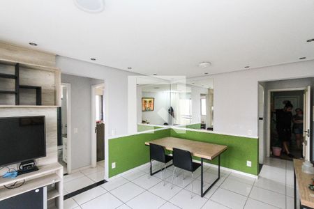 Sala de apartamento para alugar com 2 quartos, 52m² em Jardim Angela (zona Leste), São Paulo