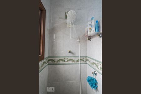 Casa à venda com 158m², 3 quartos e 2 vagas Casa à venda com 158m², 3 quartos e 2 vagasBanheiro