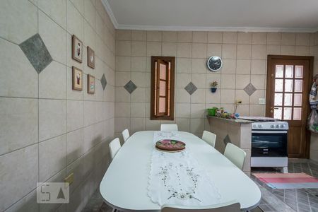 Casa à venda com 158m², 3 quartos e 2 vagas Casa à venda com 158m², 3 quartos e 2 vagasCozinha