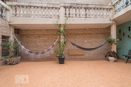 Casa à venda com 158m², 3 quartos e 2 vagas Casa à venda com 158m², 3 quartos e 2 vagasQuintal