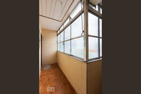 Apartamento para alugar com 104m², 2 quartos e 1 vagaÁrea de Serviço