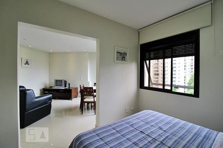 Quarto de kitnet/studio à venda com 1 quarto, 40m² em Paraíso do Morumbi, São Paulo