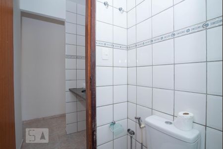 Apartamento para alugar com 60m², 3 quartos e 1 vaga Apartamento para alugar com 60m², 3 quartos e 1 vagaBanheiro 1