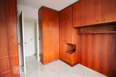 Apartamento para alugar com 75m², 3 quartos e 2 vagasQuarto 2
