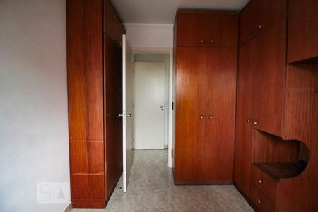 Apartamento para alugar com 75m², 3 quartos e 2 vagasQuarto 2