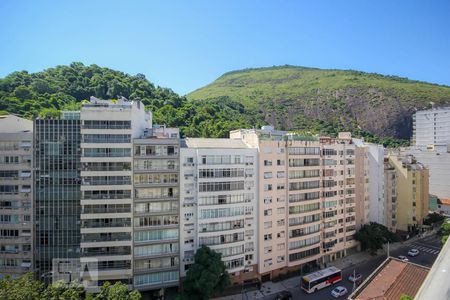 Apartamento à venda com 320m², 5 quartos e 1 vaga Apartamento à venda com 320m², 5 quartos e 1 vagaVista