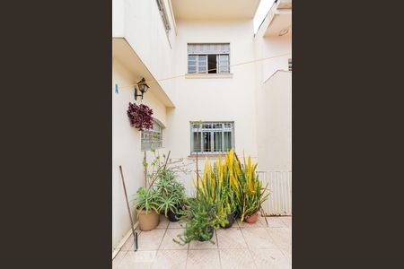 Casa à venda com 130m², 4 quartos e 2 vagas Casa à venda com 130m², 4 quartos e 2 vagasÁrea de Serviço