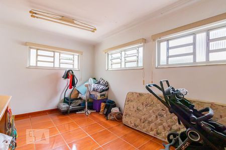 Casa à venda com 130m², 4 quartos e 2 vagas Casa à venda com 130m², 4 quartos e 2 vagasQuarto 4