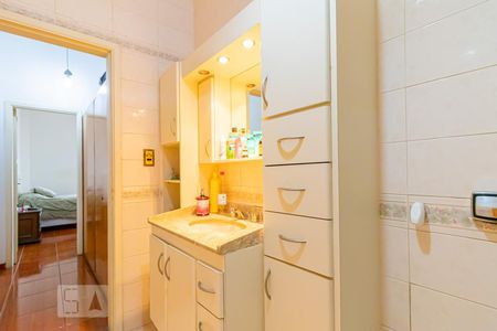 Casa à venda com 130m², 4 quartos e 2 vagas Casa à venda com 130m², 4 quartos e 2 vagasBanheiro da Suite