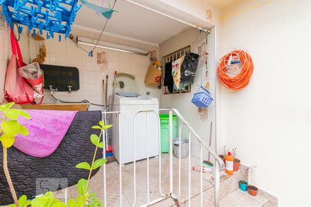 Casa à venda com 130m², 4 quartos e 2 vagas Casa à venda com 130m², 4 quartos e 2 vagasÁrea de Serviço