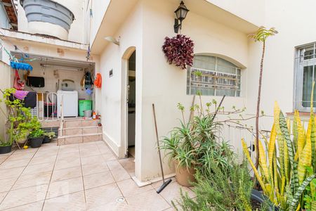 Casa à venda com 130m², 4 quartos e 2 vagas Casa à venda com 130m², 4 quartos e 2 vagasÁrea de Serviço