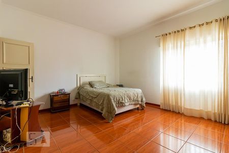 Casa à venda com 130m², 4 quartos e 2 vagas Casa à venda com 130m², 4 quartos e 2 vagasQuarto 1 Suite
