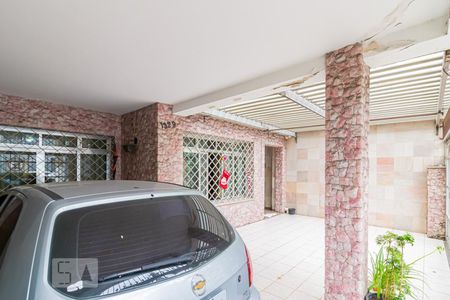 Casa à venda com 130m², 4 quartos e 2 vagas Casa à venda com 130m², 4 quartos e 2 vagasGaragem