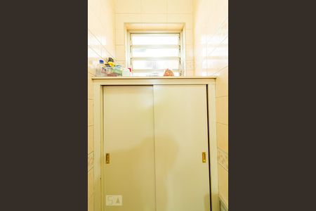 Casa à venda com 130m², 4 quartos e 2 vagas Casa à venda com 130m², 4 quartos e 2 vagasLavabo