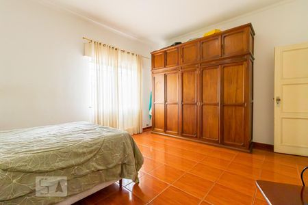 Casa à venda com 130m², 4 quartos e 2 vagas Casa à venda com 130m², 4 quartos e 2 vagasQuarto 1 Suite