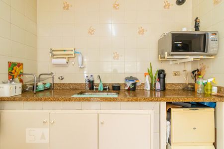 Casa à venda com 130m², 4 quartos e 2 vagas Casa à venda com 130m², 4 quartos e 2 vagasCozinha