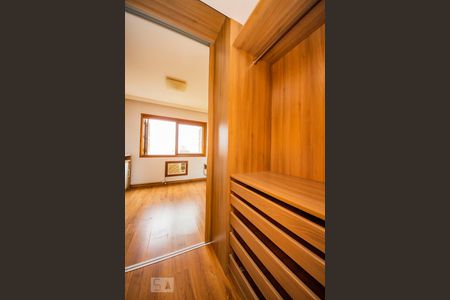 Apartamento para alugar com 145m², 3 quartos e 2 vagas Apartamento para alugar com 145m², 3 quartos e 2 vagasCloset Quarto 3