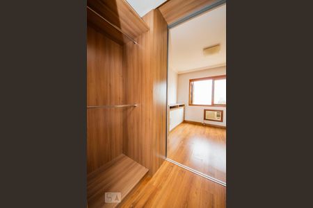 Apartamento para alugar com 145m², 3 quartos e 2 vagas Apartamento para alugar com 145m², 3 quartos e 2 vagasCloset Quarto 3