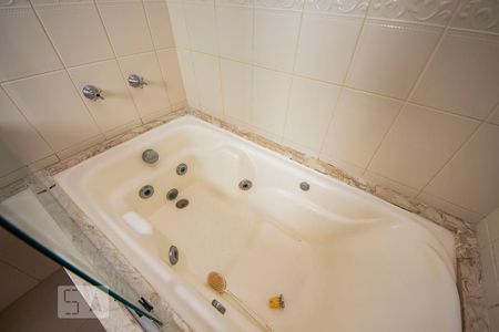 Apartamento para alugar com 145m², 3 quartos e 2 vagas Apartamento para alugar com 145m², 3 quartos e 2 vagasBanheiro 1