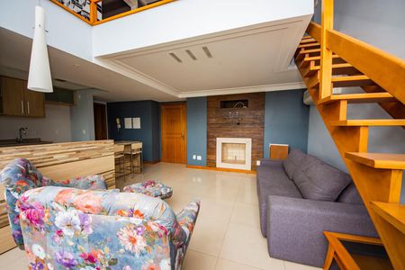 Sala 1 de apartamento para alugar com 3 quartos, 145m² em Jardim Itu Sabará, Porto Alegre