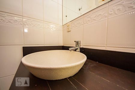 Apartamento para alugar com 145m², 3 quartos e 2 vagas Apartamento para alugar com 145m², 3 quartos e 2 vagasBanheiro 2