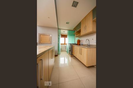 Apartamento para alugar com 145m², 3 quartos e 2 vagas Apartamento para alugar com 145m², 3 quartos e 2 vagasCozinha com churrasqueira