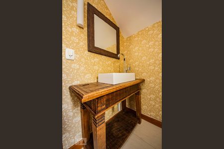 Apartamento para alugar com 145m², 3 quartos e 2 vagas Apartamento para alugar com 145m², 3 quartos e 2 vagasBanheiro 3