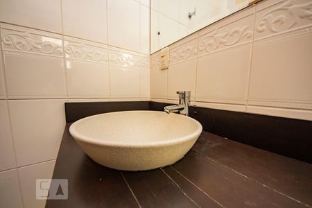 Apartamento para alugar com 145m², 3 quartos e 2 vagas Apartamento para alugar com 145m², 3 quartos e 2 vagasBanheiro 2
