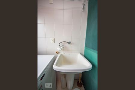 Apartamento para alugar com 145m², 3 quartos e 2 vagas Apartamento para alugar com 145m², 3 quartos e 2 vagasLavanderia