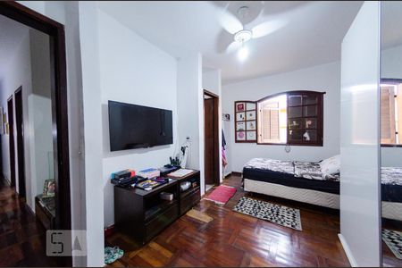 Suíte de casa à venda com 4 quartos, 462m² em Betânia, Belo Horizonte