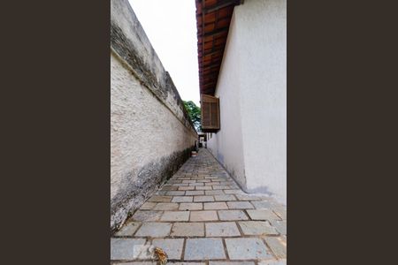 Casa à venda com 500m², 4 quartos e 3 vagas Casa à venda com 500m², 4 quartos e 3 vagasCorredor