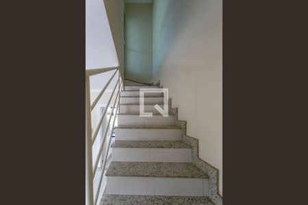 Apartamento à venda com 140m², 3 quartos e 3 vagasEscada